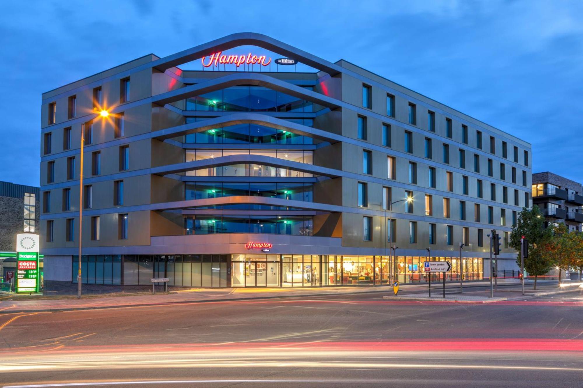 Hotel Hampton By Hilton Ashford International Exterior foto